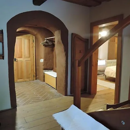 Drevenica Inga * Óhegy