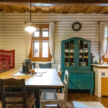 Drevenica Inga Alpesi faház *